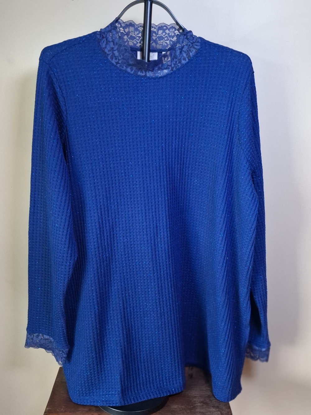 LOGO by Lori Goldstein NWT Royal Blue Metallic Waffle Knit Top w/Lace; Sz. 1X